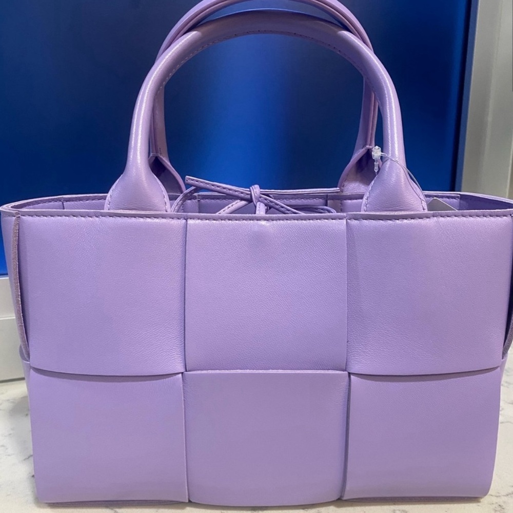 💜 NWT Bottega Veneta Mini Arco Intrecciato Tote 💜